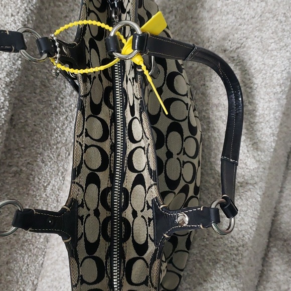 Coach monogram shoulder bag and wallet set - Picture 9 of 14